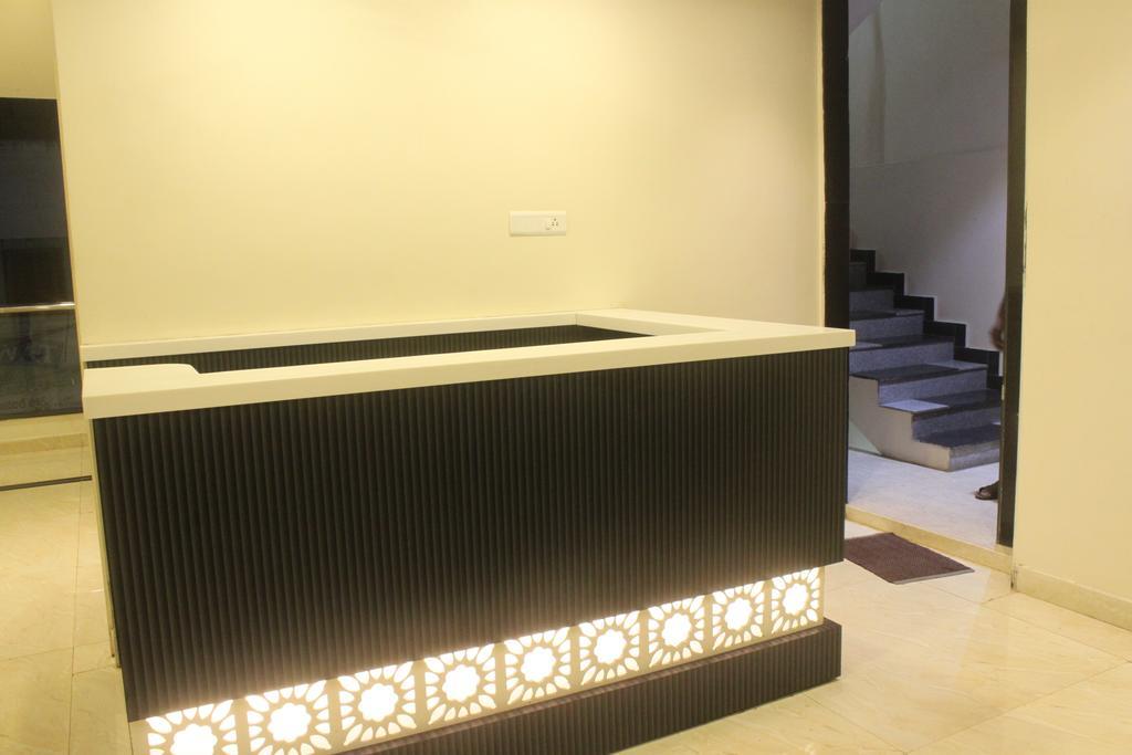 Hotel Lakshmi Grand Visakhapatnam Ngoại thất bức ảnh